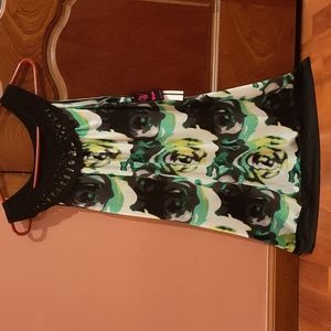 Woman’s dress, small